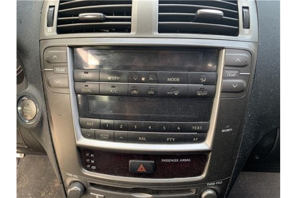 Recambio de autoradio para lexus is ii (_xe2_) 220 d (ale20) referencia OEM IAM 8612053400 8401053040 