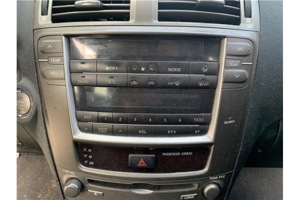 Recambio de autoradio para lexus is ii (_xe2_) 220 d (ale20) referencia OEM IAM 8612053400 8401053040 