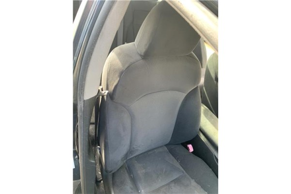 Recambio de asiento delantero derecho para lexus is ii (_xe2_) 220 d (ale20) referencia OEM IAM 7110053640C4 7101053040C0 