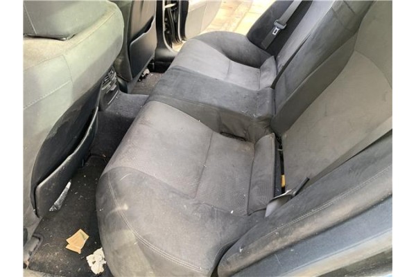 Recambio de asientos traseros para lexus is ii (_xe2_) 220 d (ale20) referencia OEM IAM 7107753240C1 7107753711C0 