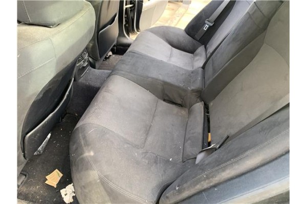 Recambio de asientos traseros para lexus is ii (_xe2_) 220 d (ale20) referencia OEM IAM 7107753240C1 7107753711C0 