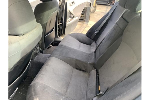 Recambio de asientos traseros para lexus is ii (_xe2_) 220 d (ale20) referencia OEM IAM 7107753240C1 7107753711C0 