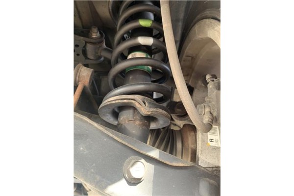 Recambio de amortiguador trasero derecho para lexus is ii (_xe2_) 220 d (ale20) referencia OEM IAM 4853053140 102333403079 