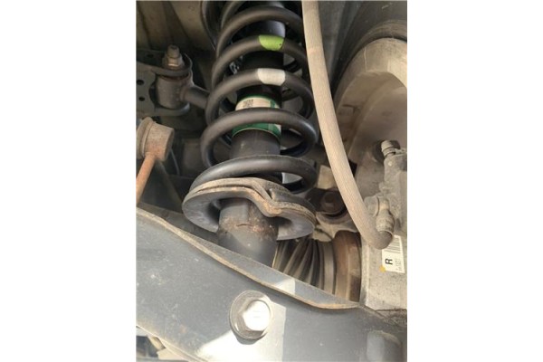 Recambio de amortiguador trasero derecho para lexus is ii (_xe2_) 220 d (ale20) referencia OEM IAM 4853053140 102333403079 