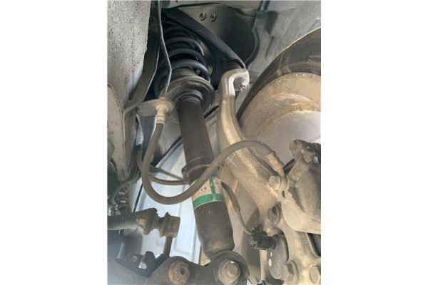 Recambio de amortiguador delantero derecho para lexus is ii (_xe2_) 220 d (ale20) referencia OEM IAM 4851080254  