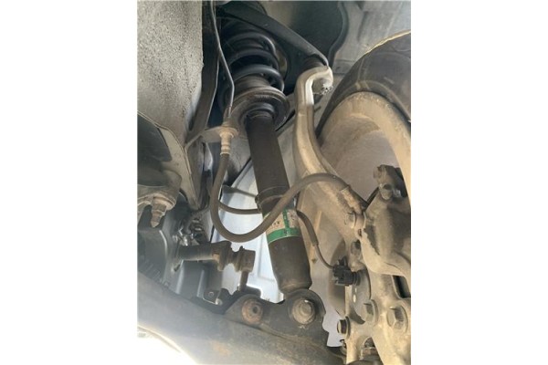 Recambio de amortiguador delantero derecho para lexus is ii (_xe2_) 220 d (ale20) referencia OEM IAM 4851080254  