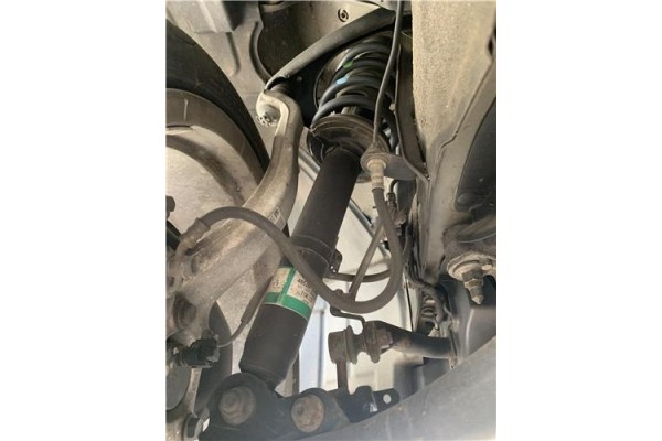 Recambio de amortiguador delantero izquierdo para lexus is ii (_xe2_) 220 d (ale20) referencia OEM IAM 4852053080 102126582778 