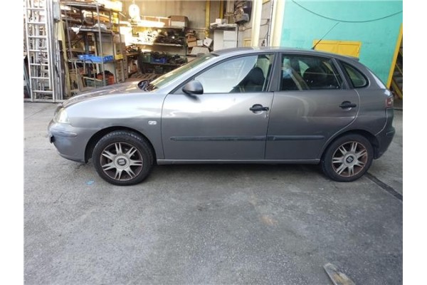 seat ibiza (6l1) del año 2003
