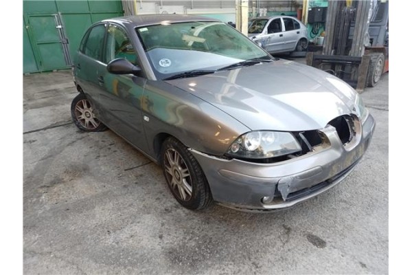 seat ibiza (6l1) del año 2003