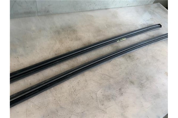 Recambio de barras de techo para citroen c3 1.4 i referencia OEM IAM 8319J9 8,32E+07 