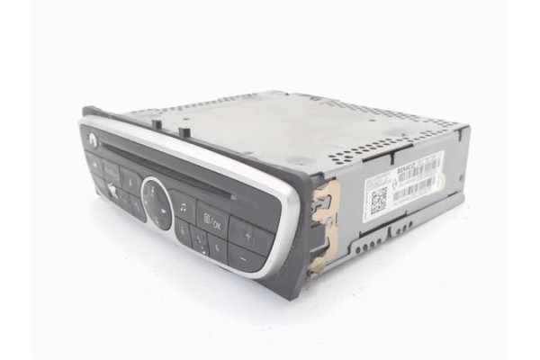 Recambio de autoradio para renault clio iii 1.5 dci (c/br1g) referencia OEM IAM 281150030R  
