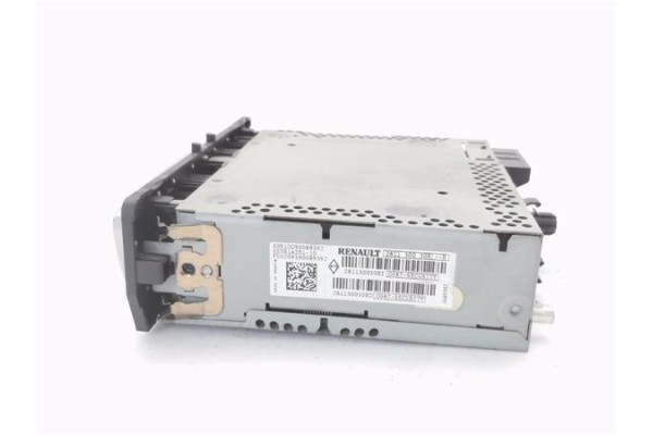 Recambio de autoradio para renault clio iii 1.5 dci (c/br1g) referencia OEM IAM 281150030R  