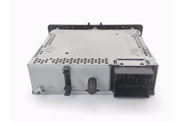 Recambio de autoradio para renault clio iii 1.5 dci (c/br1g) referencia OEM IAM 281150030R  