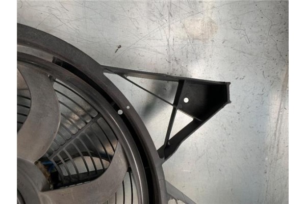 Recambio de electroventilador para jeep cherokee (kj) 2.8 crd extreme referencia OEM IAM 52404763 3E010768D 