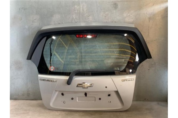 Recambio de porton trasero para chevrolet spark 1.0 basis referencia OEM IAM   
