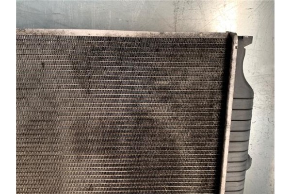 Recambio de radiador para jeep cherokee (kj) 2.8 crd extreme referencia OEM IAM 05174154AB  