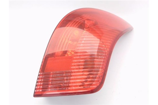 Recambio de piloto trasero derecho para peugeot 308 sw 1.6 hdi referencia OEM IAM 6351FF  