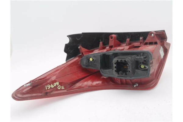 Recambio de piloto trasero derecho para peugeot 308 sw 1.6 hdi referencia OEM IAM 6351FF  