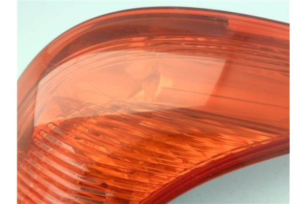 Recambio de piloto trasero derecho para peugeot 308 sw 1.6 hdi referencia OEM IAM 6351FF  