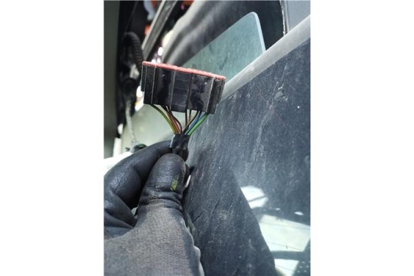 Recambio de porton trasero para ford c-max (cb3) 1.8 tdci referencia OEM IAM 1509342  