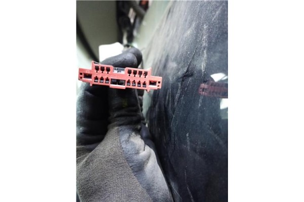 Recambio de porton trasero para ford c-max (cb3) 1.8 tdci referencia OEM IAM 1509342  