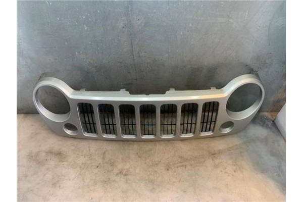 Recambio de rejilla capo para jeep cherokee (kj) 2.8 crd extreme referencia OEM IAM 5JJ85TRMA 5JJ86TRMA 551568005A 5KC36TRMA 551