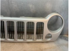 Recambio de rejilla capo para jeep cherokee (kj) 2.8 crd extreme referencia OEM IAM 5JJ85TRMA 5JJ86TRMA 551568005A 5KC36TRMA 551