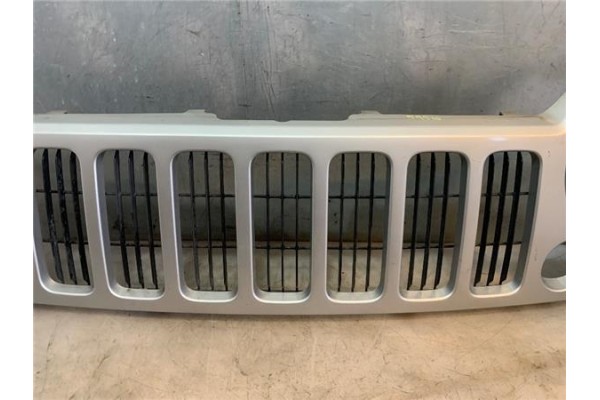 Recambio de rejilla capo para jeep cherokee (kj) 2.8 crd extreme referencia OEM IAM 5JJ85TRMA 5JJ86TRMA 551568005A 5KC36TRMA 551