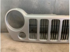 Recambio de rejilla capo para jeep cherokee (kj) 2.8 crd extreme referencia OEM IAM 5JJ85TRMA 5JJ86TRMA 551568005A 5KC36TRMA 551