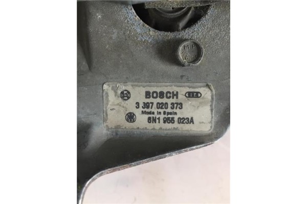 Recambio de motor limpiaparabrisas delantero para volkswagen polo iii (6n1) referencia OEM IAM 6N1955023A 0 397020373 