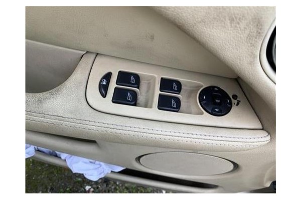 Recambio de mando elevalunas delantero izquierdo para jaguar x-type 2.0 d executive referencia OEM IAM C2S27571  