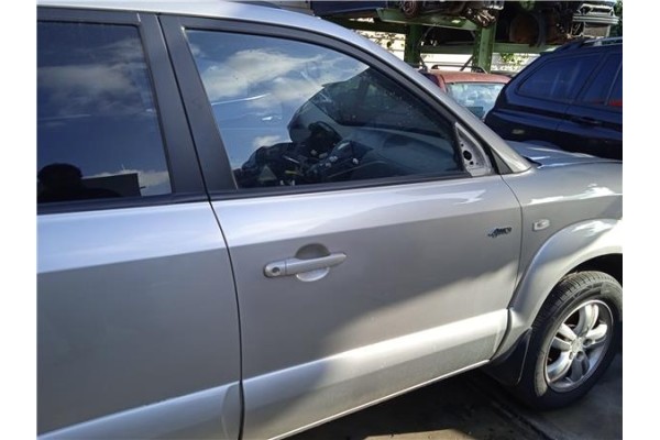 Recambio de puerta delantero derecha para hyundai tucson (jm) 2.0 crdi referencia OEM IAM 760042E050  