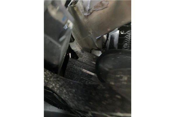 Recambio de refuerzo paragolpes para opel astra j berlina 5p 1.6 selective referencia OEM IAM 1405066  