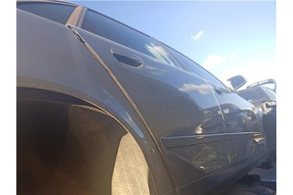 Recambio de puerta trasero derecha para audi a4 berlina (8e) 2.4 referencia OEM IAM   