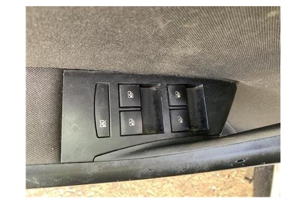 Recambio de mando elevalunas delantero izquierdo para opel astra j berlina 5p 1.6 selective referencia OEM IAM 1239090  