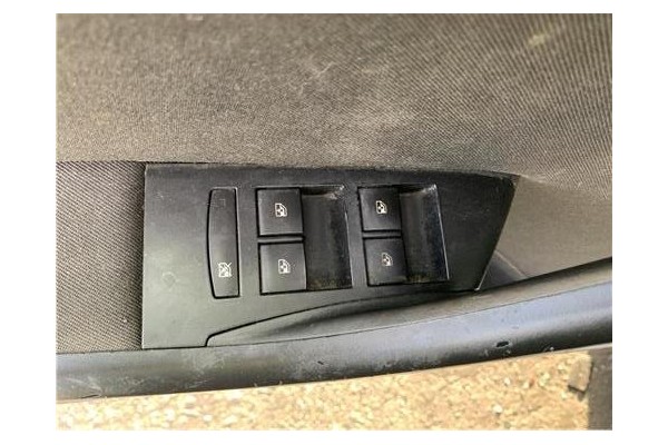Recambio de mando elevalunas delantero izquierdo para opel astra j berlina 5p 1.6 selective referencia OEM IAM 1239090  