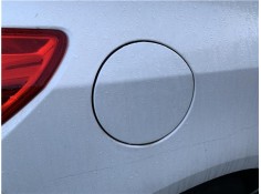 Recambio de tapa exterior combustible para opel astra j berlina 5p 1.6 selective referencia OEM IAM 13354564 13348041 