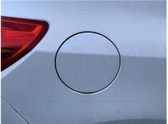 Recambio de tapa exterior combustible para opel astra j berlina 5p 1.6 selective referencia OEM IAM 13354564 13348041 