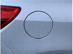 Recambio de tapa exterior combustible para opel astra j berlina 5p 1.6 selective referencia OEM IAM 13354564 13348041 