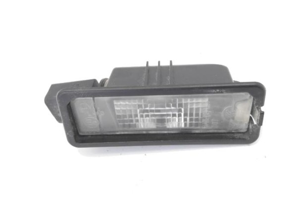 Recambio de piloto matricula trasero derecho para volkswagen polo v (6r1) 1.4 advance referencia OEM IAM   