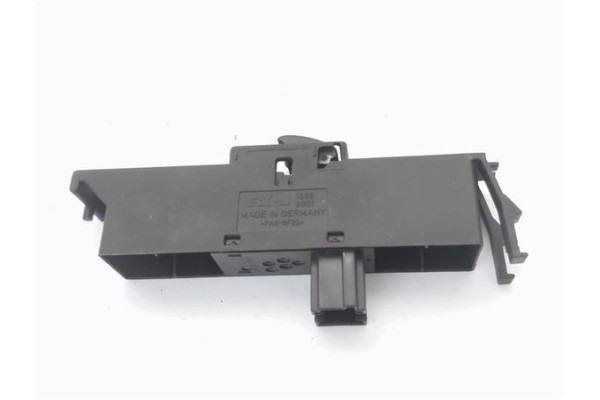 Recambio de mando elevalunas delantero izquierdo para bmw serie 3 berlina (e46) 2.0 320d referencia OEM IAM 6902177 15869801 