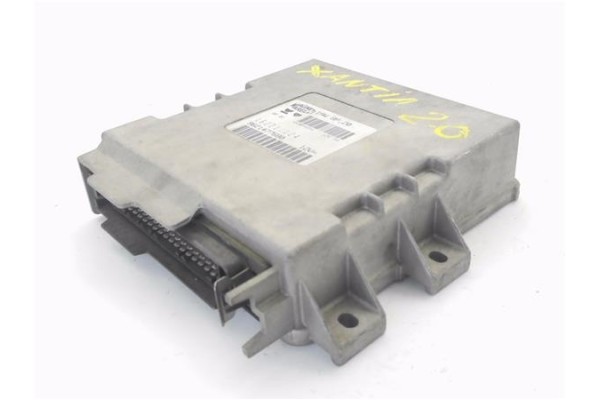 Recambio de centralita para citroen xantia berlina 2.0 i referencia OEM IAM 9621477680 IAW8P20 