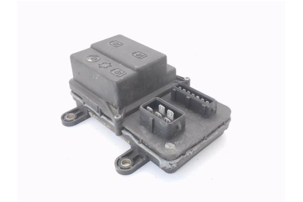 Recambio de caja fusibles/rele para fiat i punto (176) berlina 75 1.2 referencia OEM IAM 7738673 B837 