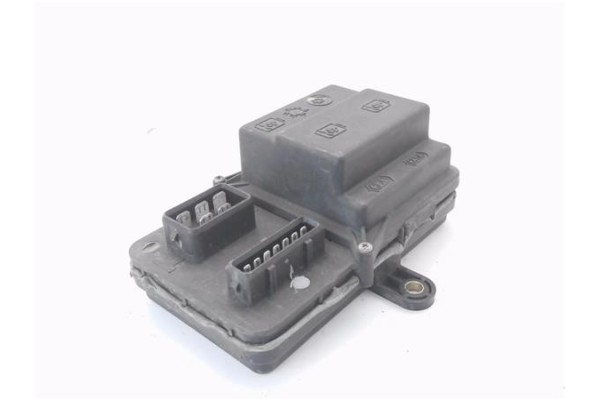 Recambio de caja fusibles/rele para fiat i punto (176) berlina 75 1.2 referencia OEM IAM 7738673 B837 