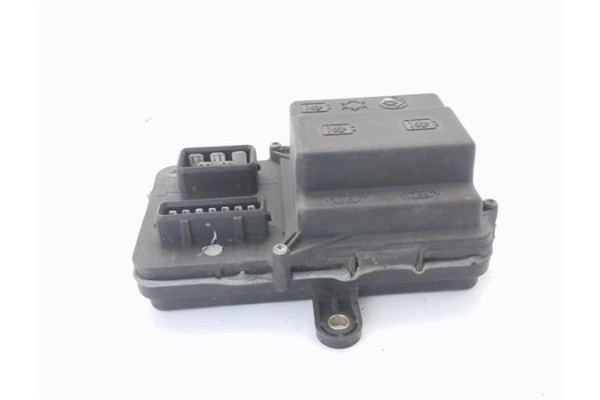 Recambio de caja fusibles/rele para fiat i punto (176) berlina 75 1.2 referencia OEM IAM 7738673 B837 