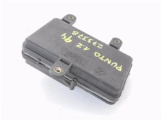 Recambio de caja fusibles/rele para fiat i punto (176) berlina 75 1.2 referencia OEM IAM 7738673 B837 