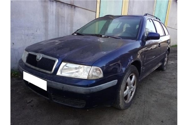 skoda octavia combi (1u5)(1998) del año 