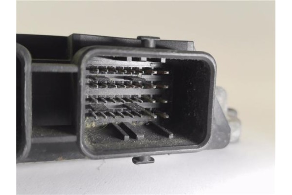 Recambio de centralita para citroen c4 berlina 1.6 hdi referencia OEM IAM 9651132880 281011629 