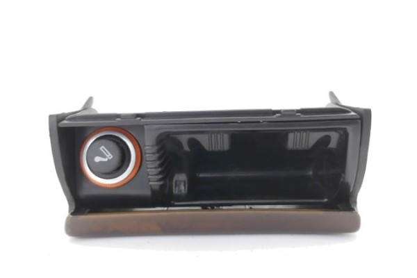 Recambio de embellecedor consola central para volkswagen passat berlina (3b2) 1.8 básico referencia OEM IAM   
