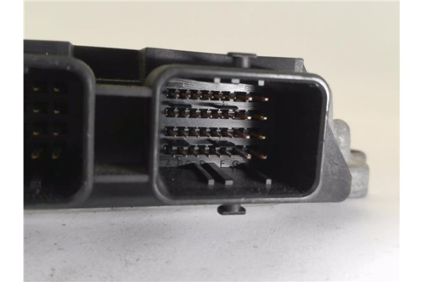 Recambio de centralita para citroen c4 coupe 1.6 vtr plus referencia OEM IAM 9658944580 281011629 